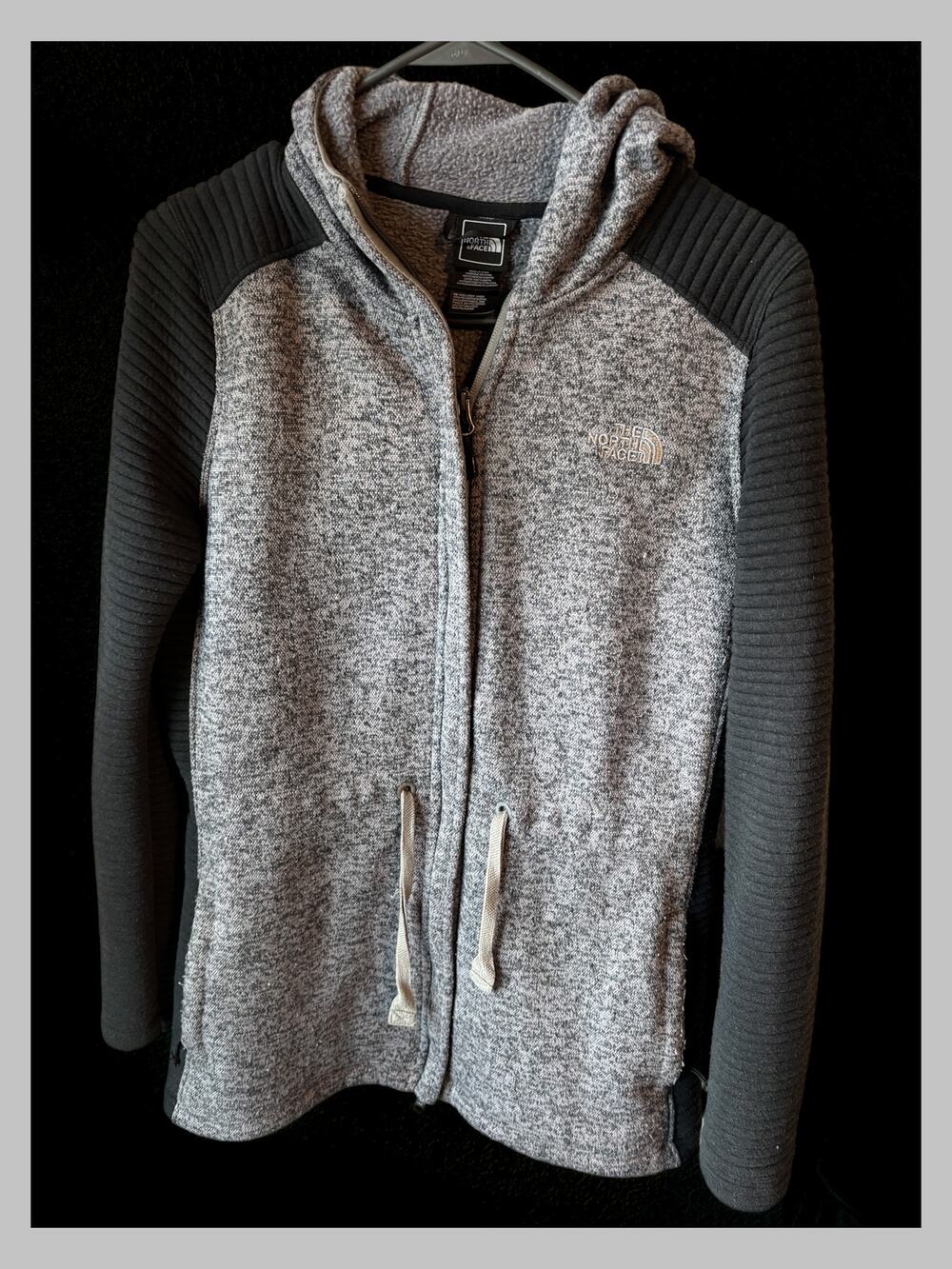 The North Face Women’s Medium Gray Black Full Zip Hooded Fleece Jacket